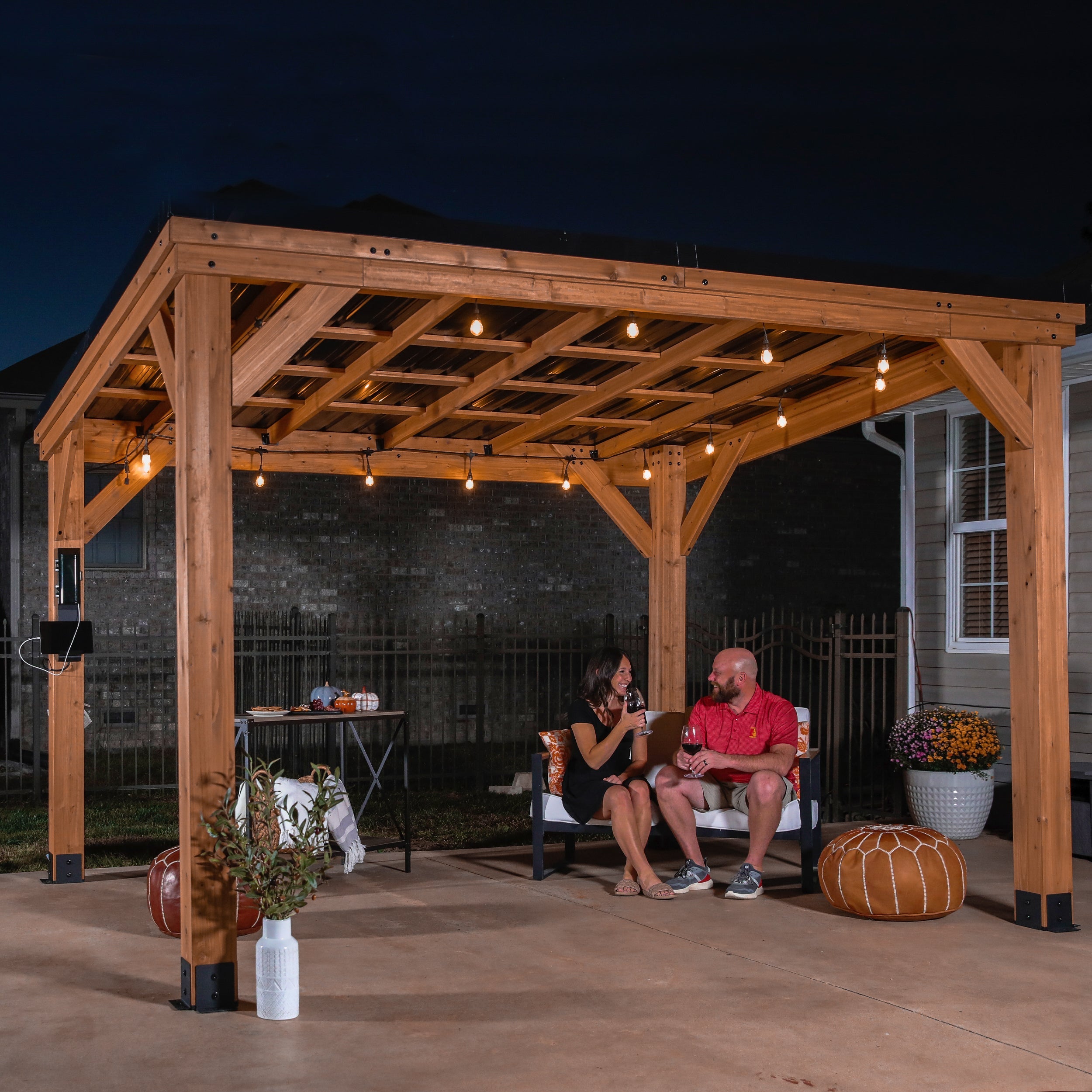 3.7m X 2.9m (12ft x 9.5ft) Arcadia Gazebo