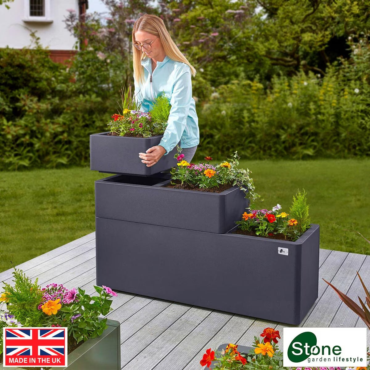 Stone Garden Hanbury 3-Tier Stackable Steel Planter Set in Green or Grey