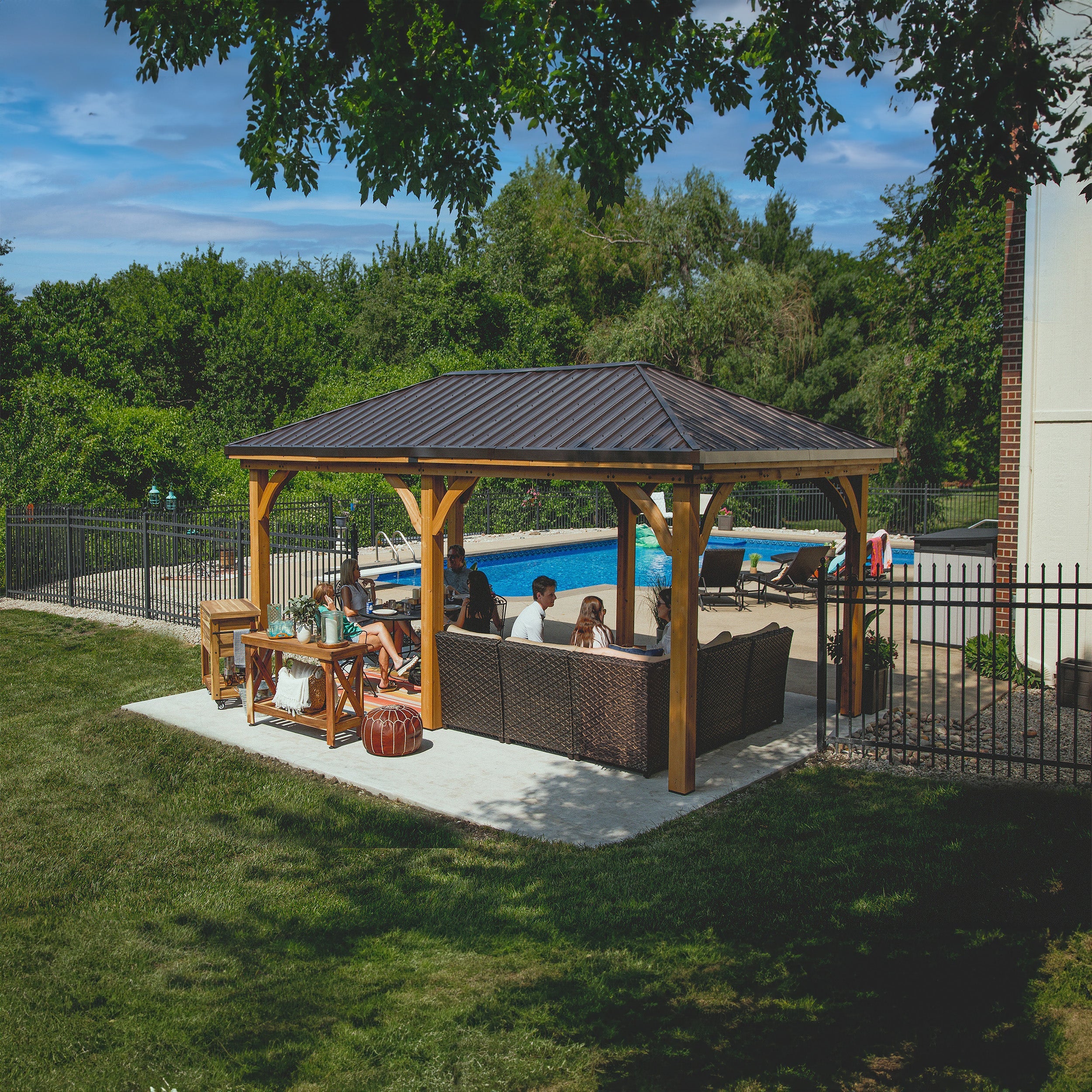 6.1m x 3.7m (20ft x 12ft) Barrington Gazebo/Carport